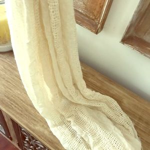 FREE PRESS CREAM SCARF ❤️💜💙💛